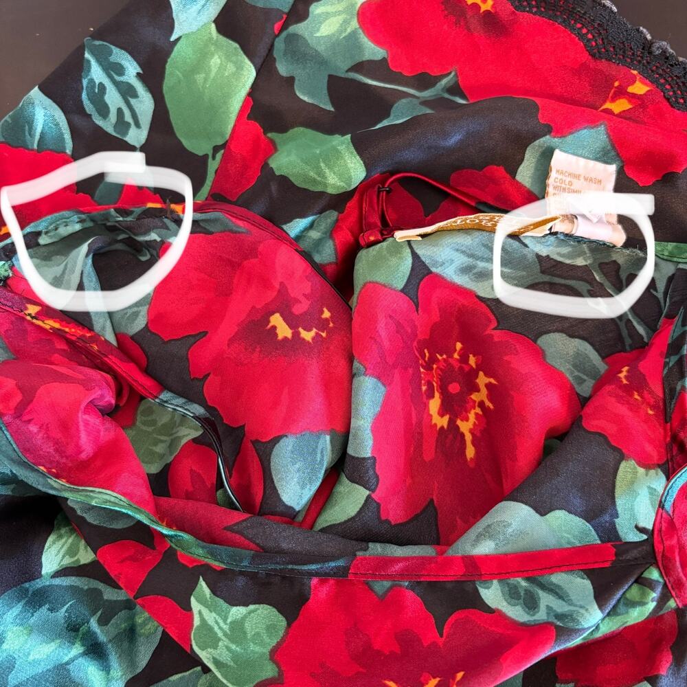 Vintage Victoria's Secret Red Floral Lace Trim Nightie - Women's Size M - Picture 4 of 7